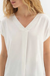 Beyaz V Yaka Önü Pili Detaylı Viskon T-Shirt