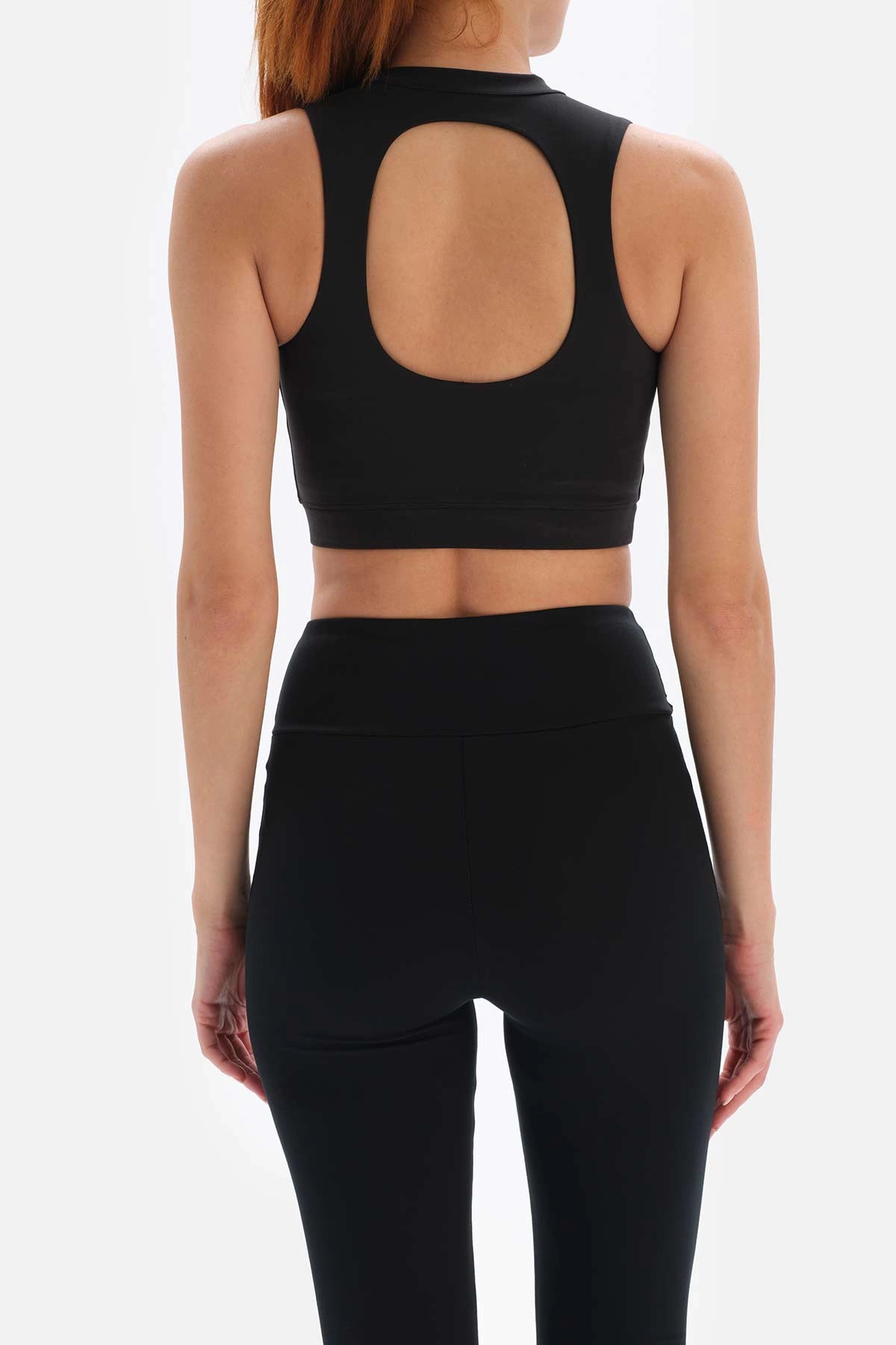 Siyah Dagi Active Sırt Pencereli Sporcu Sütyeni