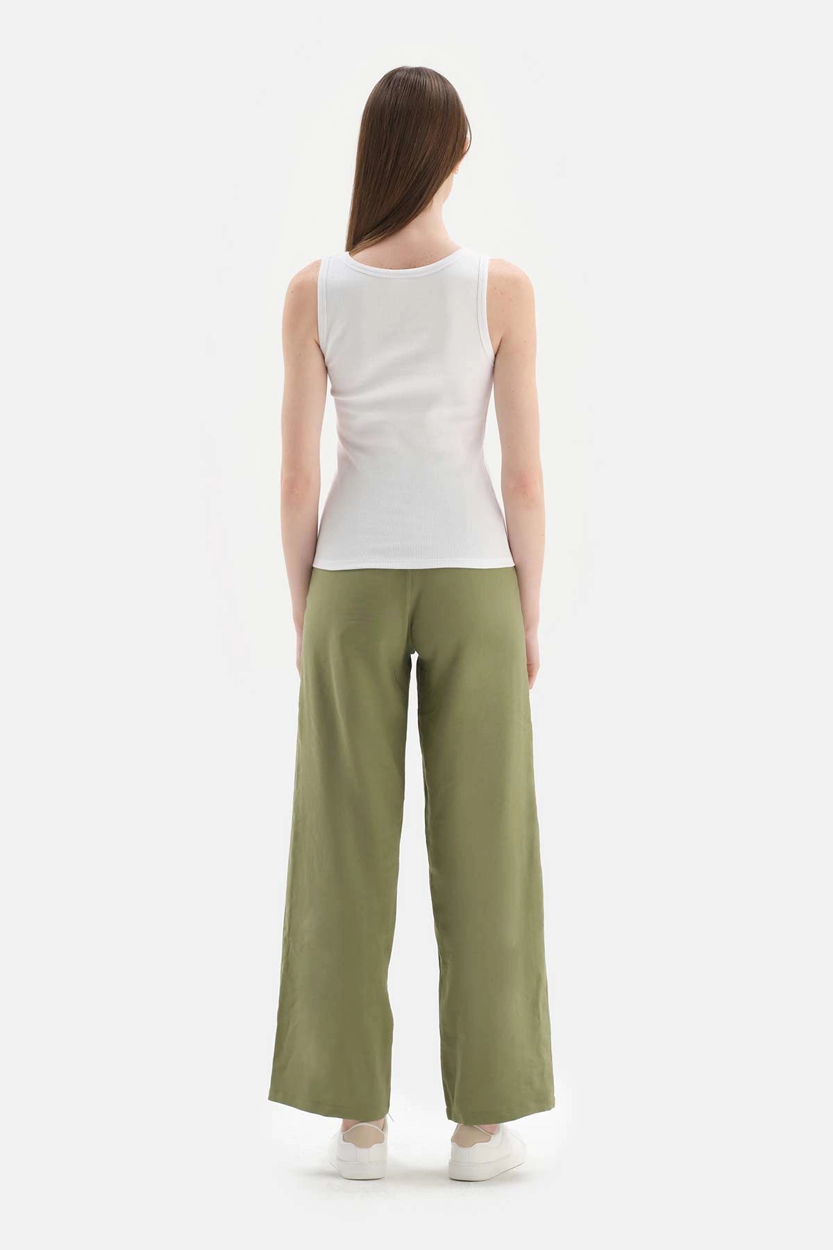 Beyaz Kalın Askılı Ribanalı Pamuklu Atlet