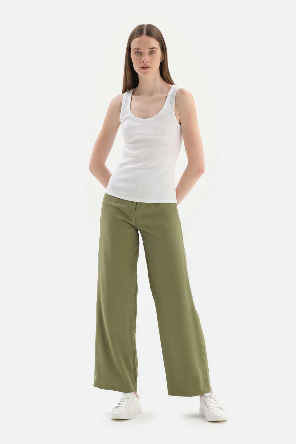 Beyaz Kalın Askılı Ribanalı Pamuklu Atlet