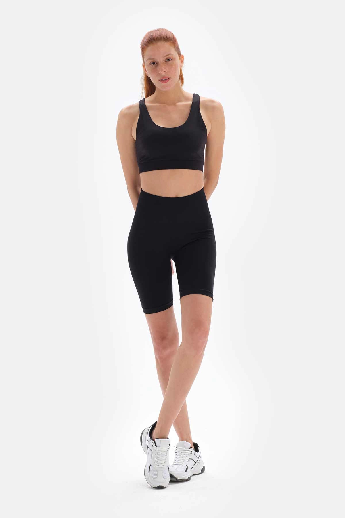 Siyah Dagi Active Seamless Şekillendirici Biker Tayt