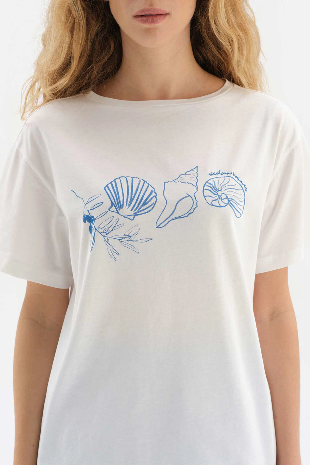 Beyaz Bisiklet Yaka Baskılı Pamuklu Şortlu Pijama Takımı