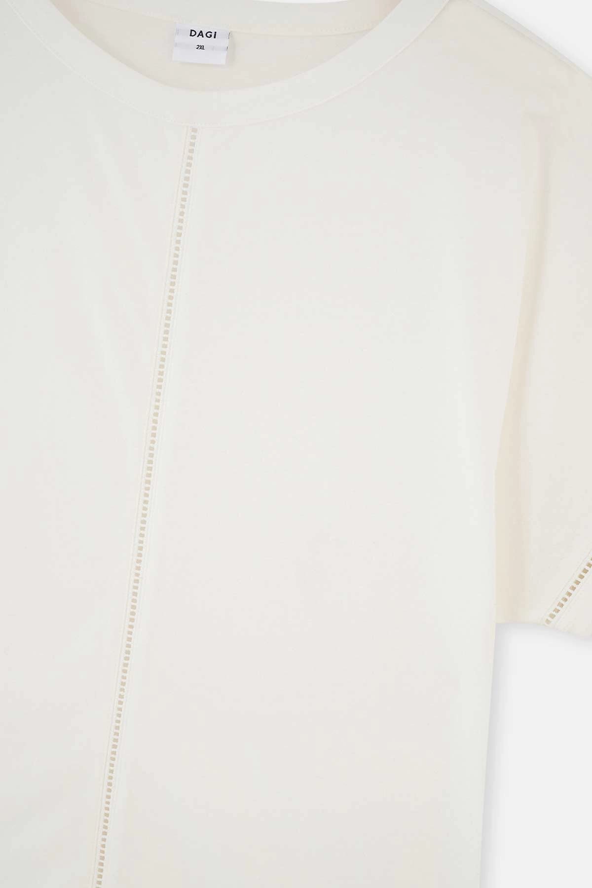 Beyaz Merdiven Biye Detaylı Kayık Yaka Örme Pijama Takımı