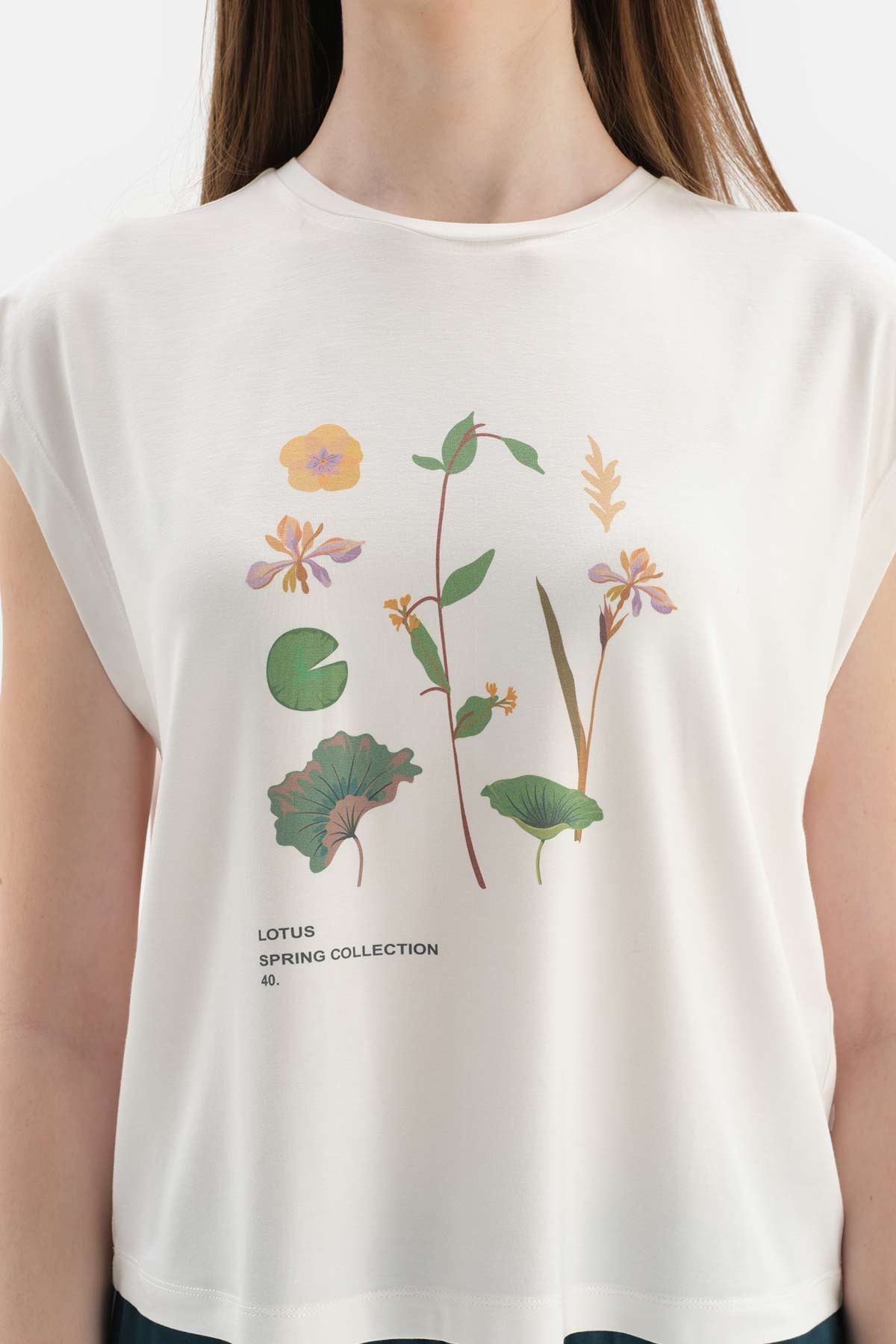 Beyaz Kısa Kol Baskı Detaylı Viskon Pijama Takımı