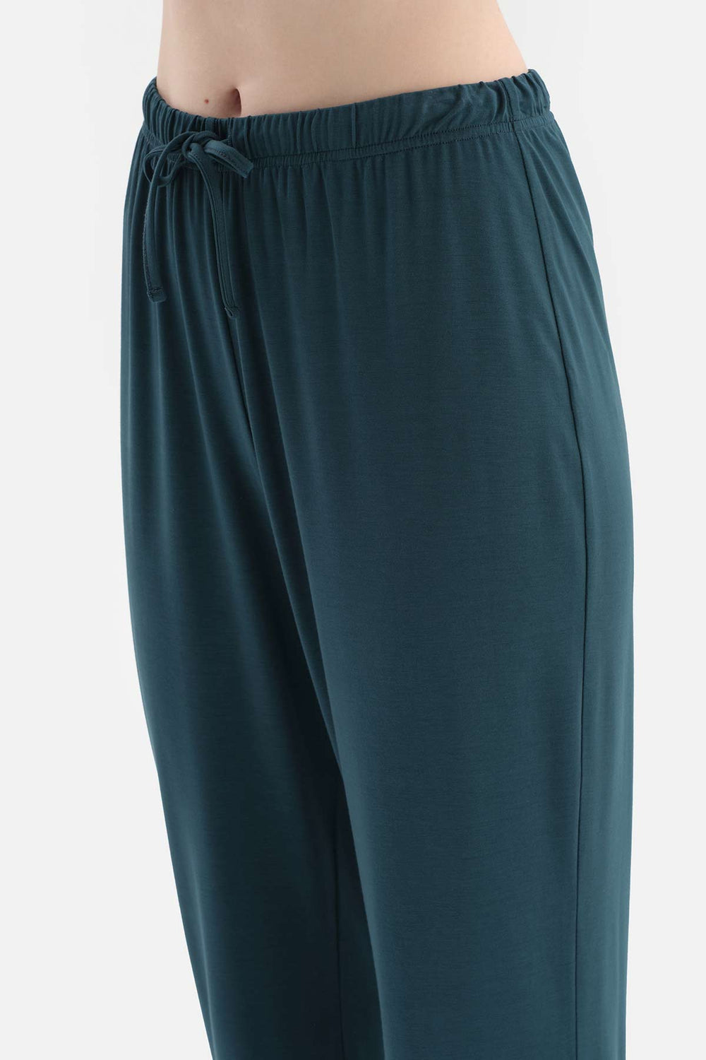 Beyaz Kısa Kol Baskı Detaylı Viskon Pijama Takımı