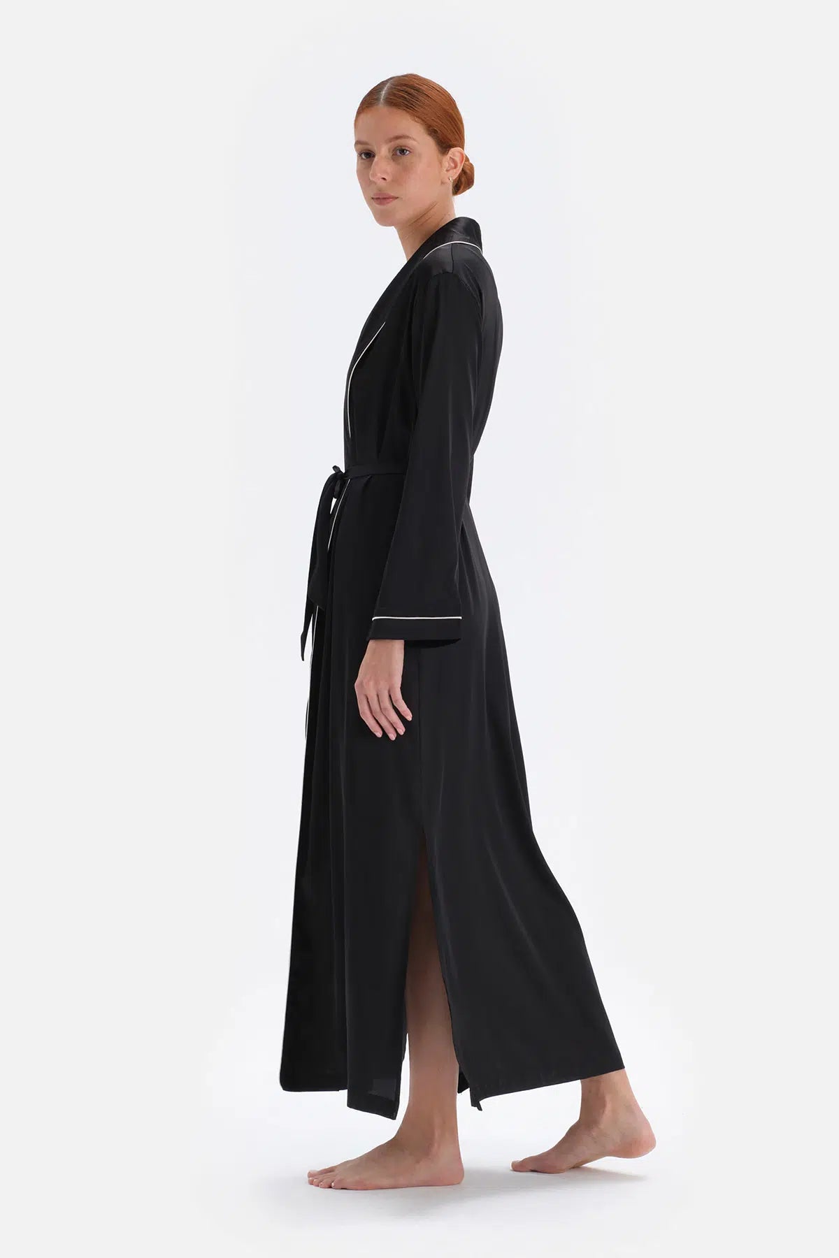 Siyah Biye Detaylı Bride Saten Sabahlık