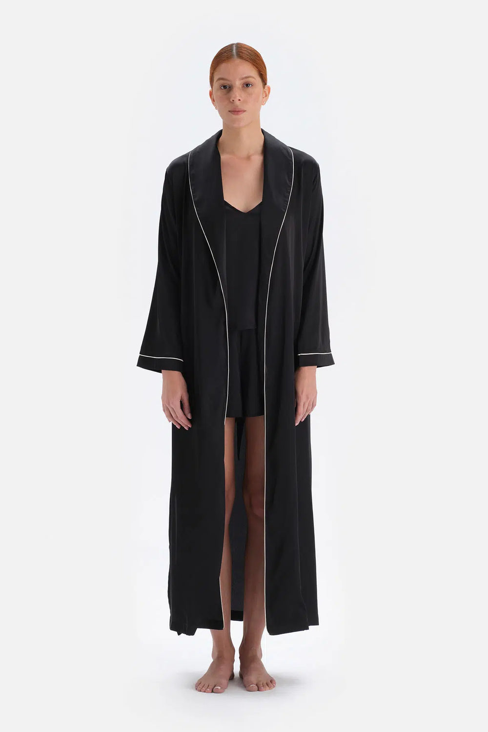 Siyah Biye Detaylı Bride Saten Sabahlık