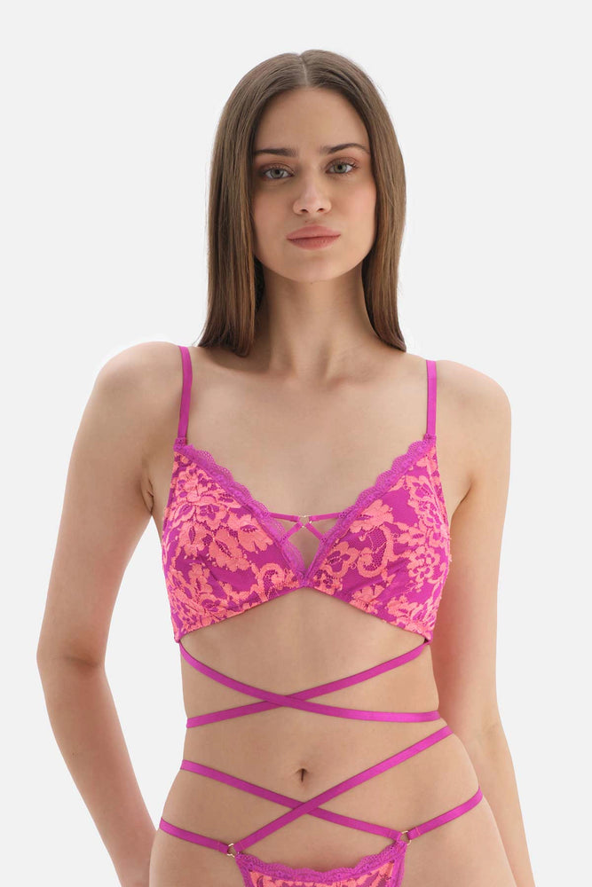 Pembe Kalp Detaylı Balenli Soft Sütyen