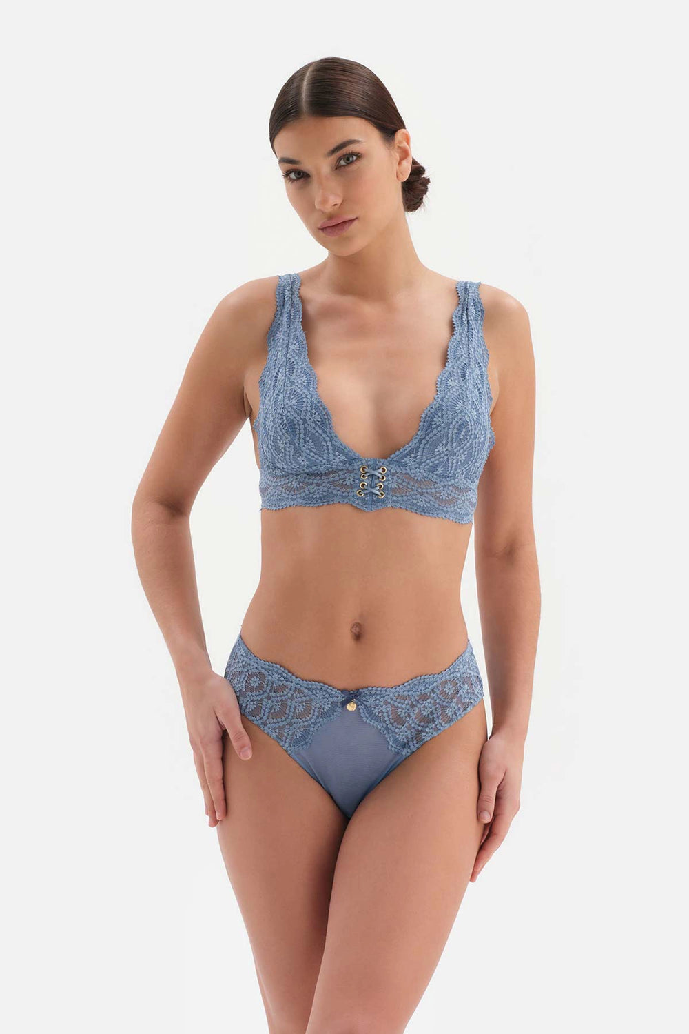 Mavi Aksesuar Detaylı Dantel Sütyen