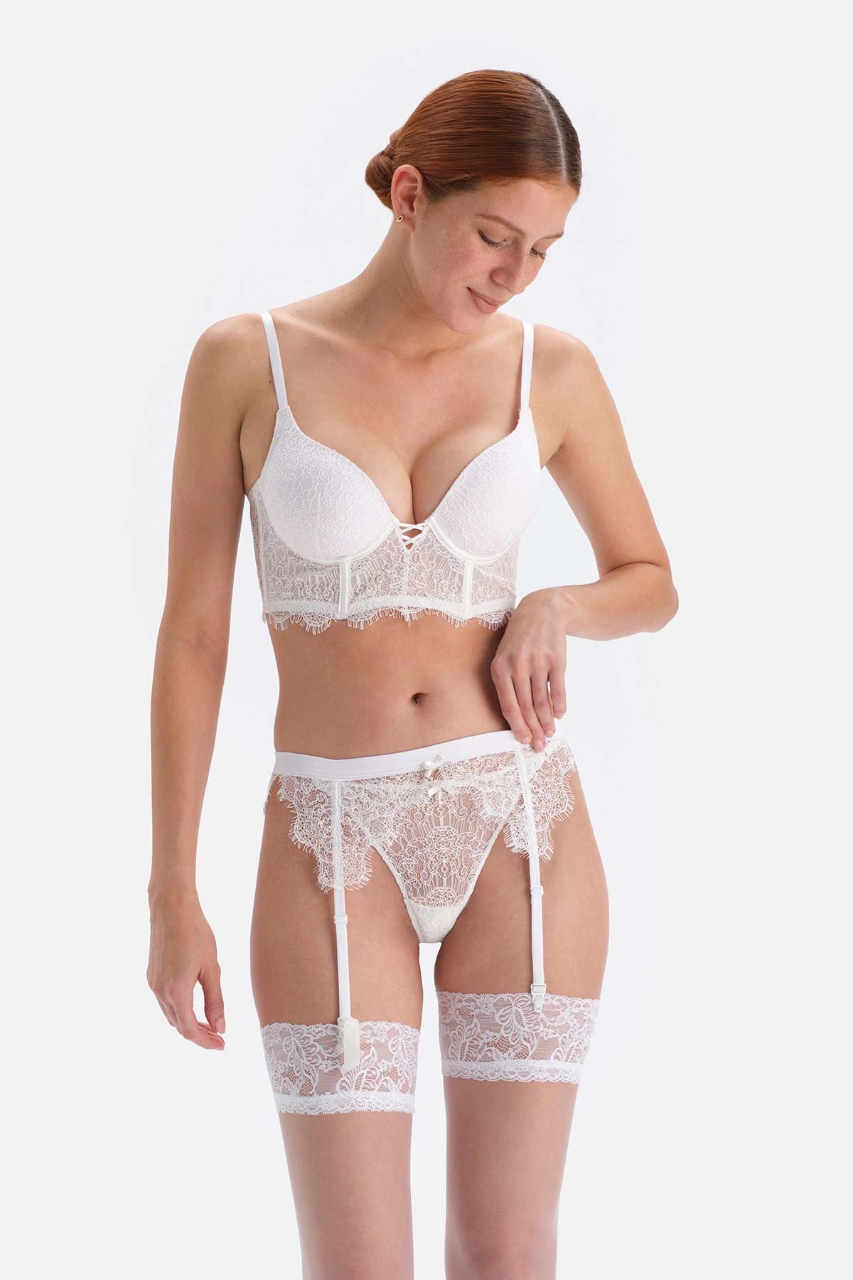 Beyaz Bride Dantel Detaylı Jartiyer