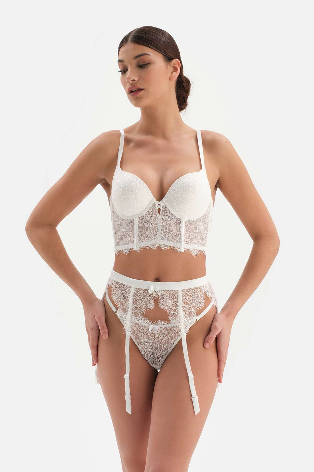 Beyaz Bride Dantel Detaylı Jartiyer