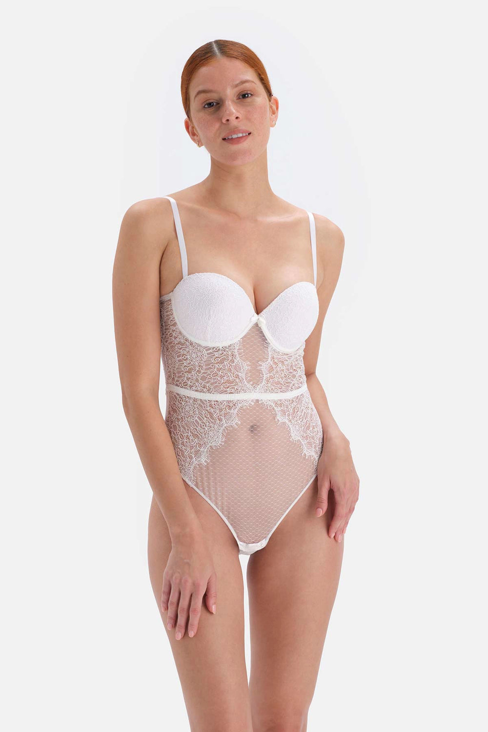 Beyaz Bride Dekolteli Dantelli Bodysuit