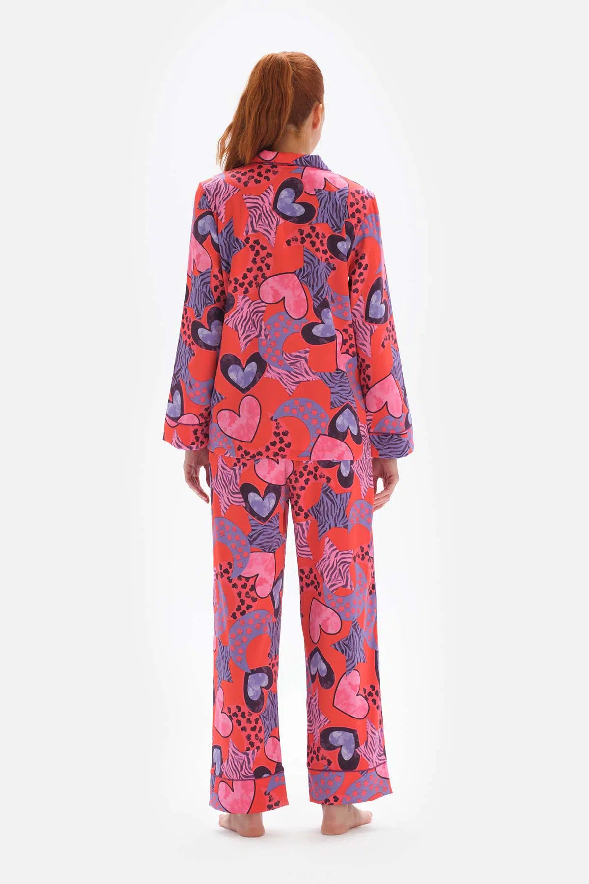 Nar Çiçeği Desenli Gömlek Yaka Saten Pijama Üstü