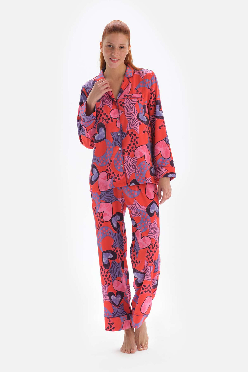 Nar Çiçeği Desenli Gömlek Yaka Saten Pijama Üstü