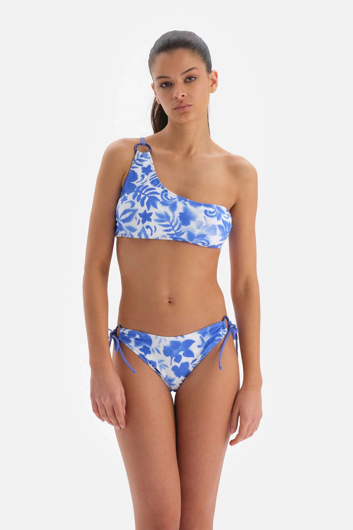 Mavi - Beyaz Spagetti Bikini Altı