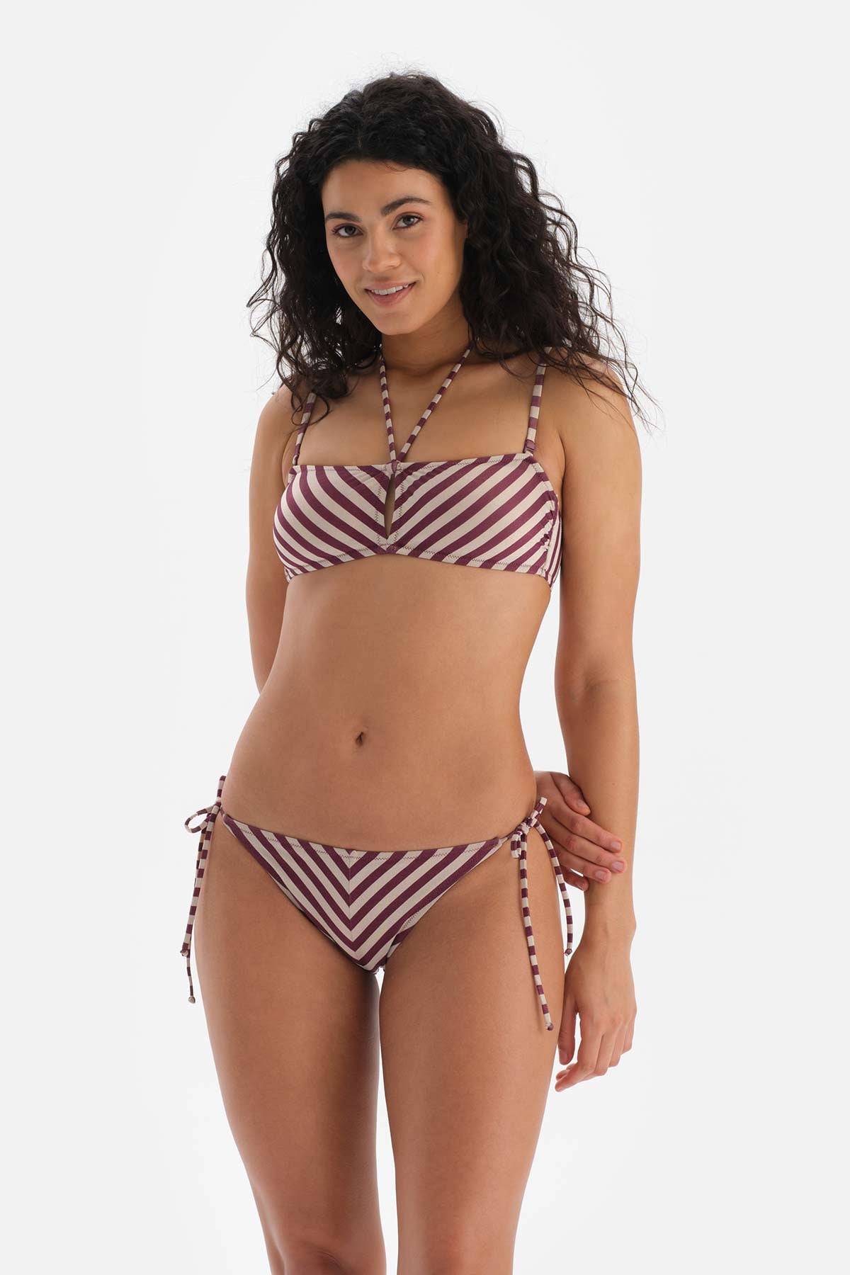 Bordo-Ekru Spagetti Bikini Altı