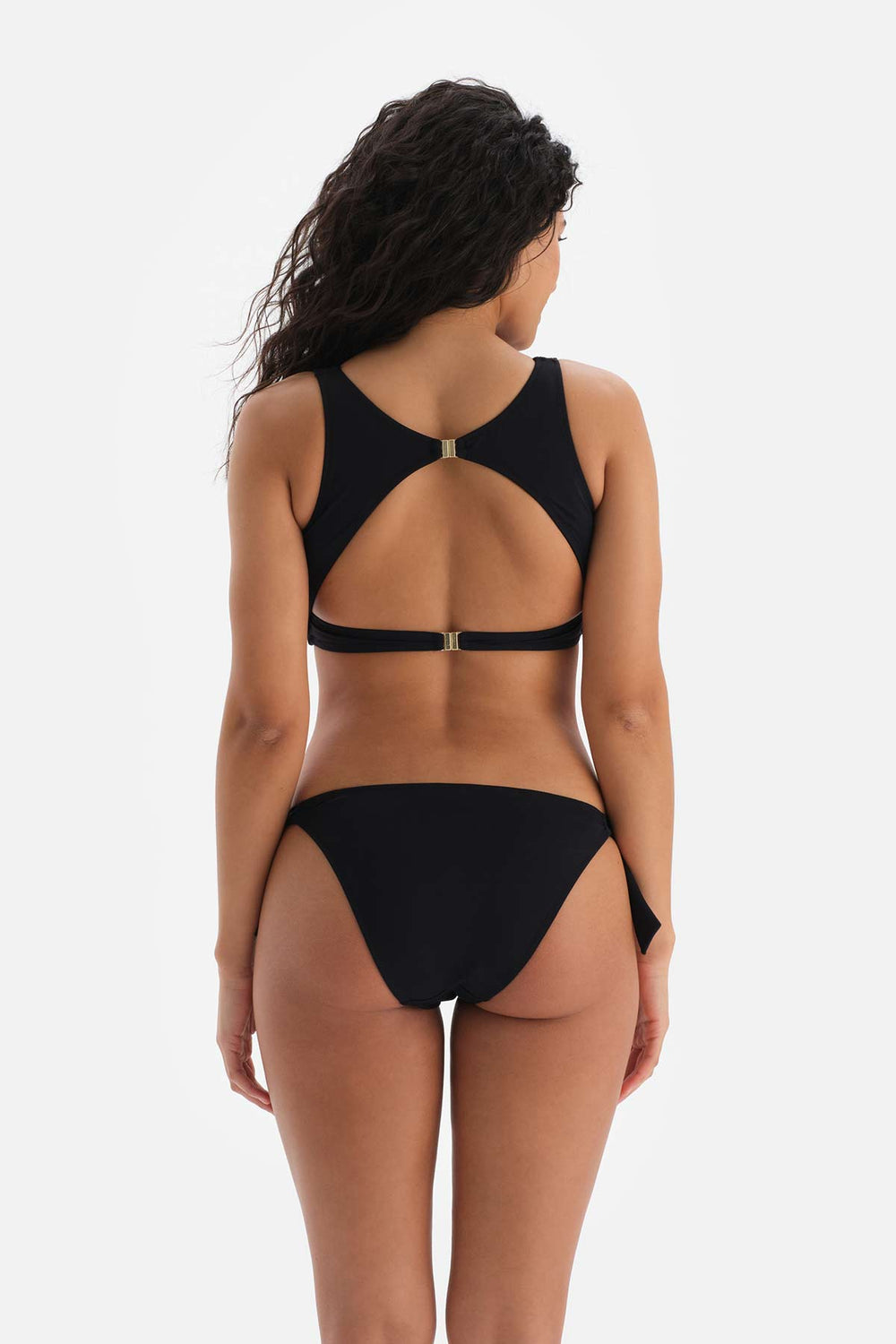 Siyah Düşük Bel Kalın Bağcıklı Bikini Altı