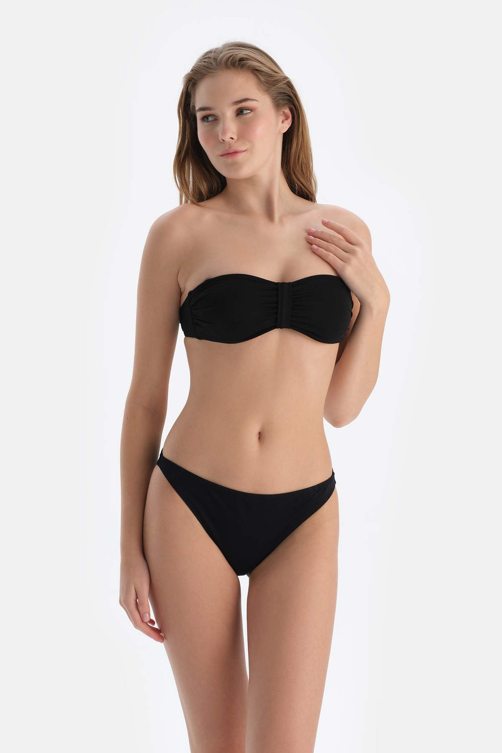 Siyah Straplez Bikini Üstü