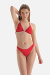 Kırmızı Üçgen Küçük Bikini Üstü