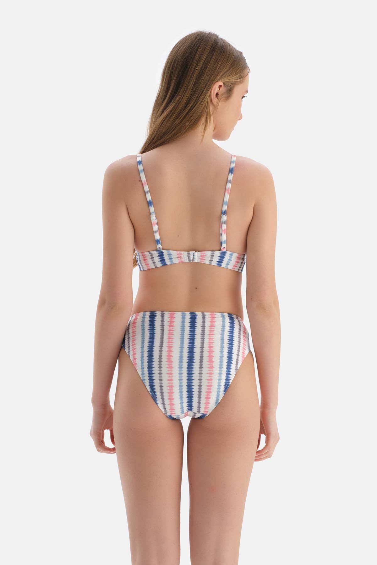 Pembe-Mavi Bralet Bikini Üstü