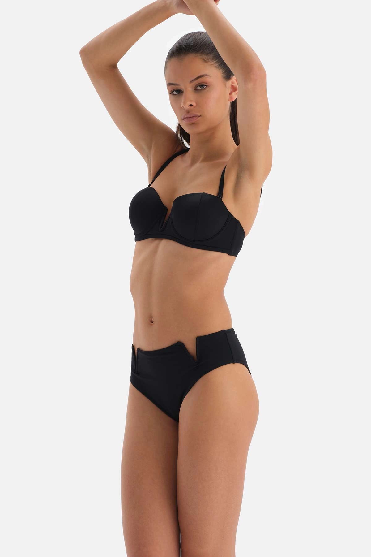 Siyah Straplez V Tel Bikini Üstü