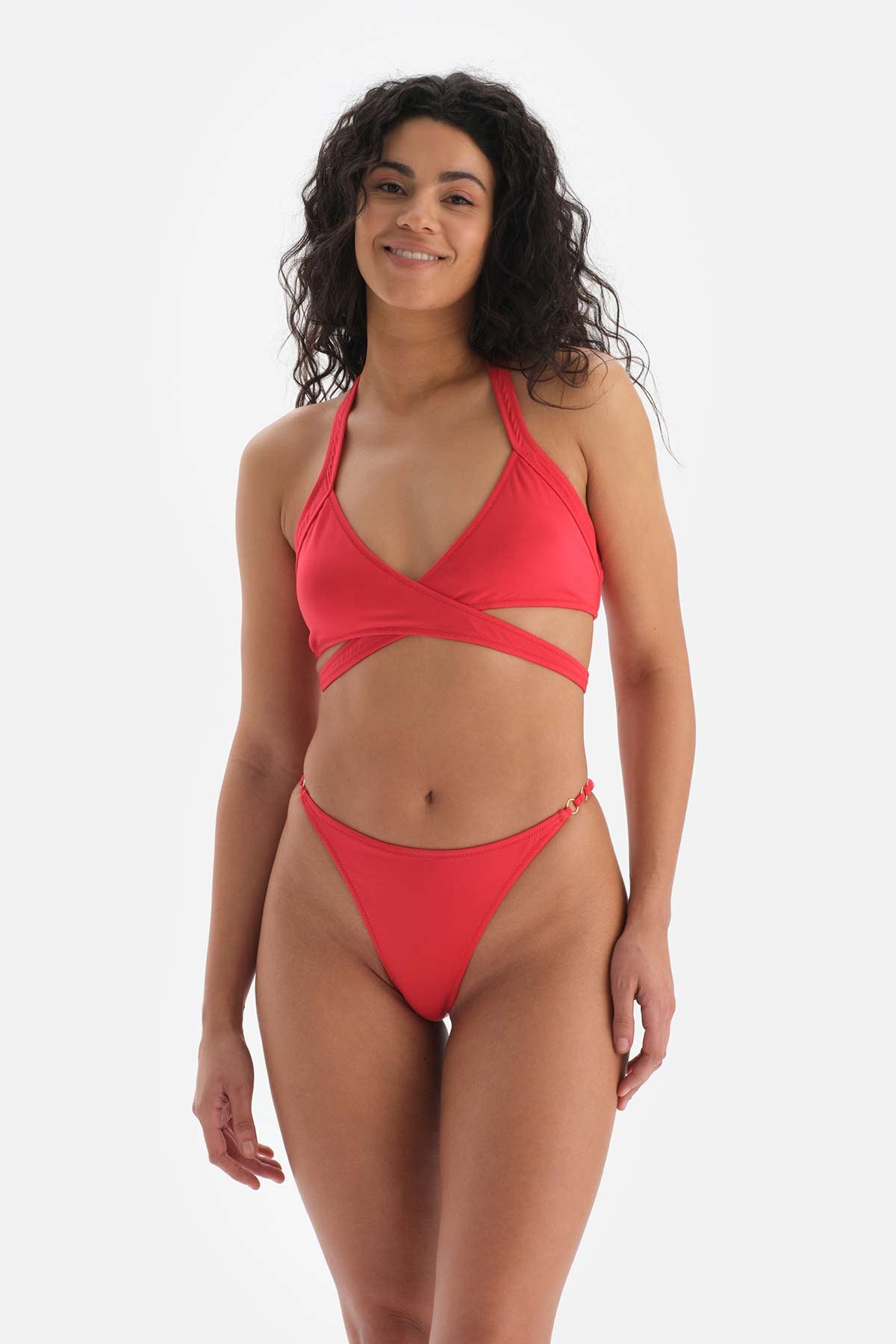 Kırmızı Boyundan Bağlı Bikini Üstü