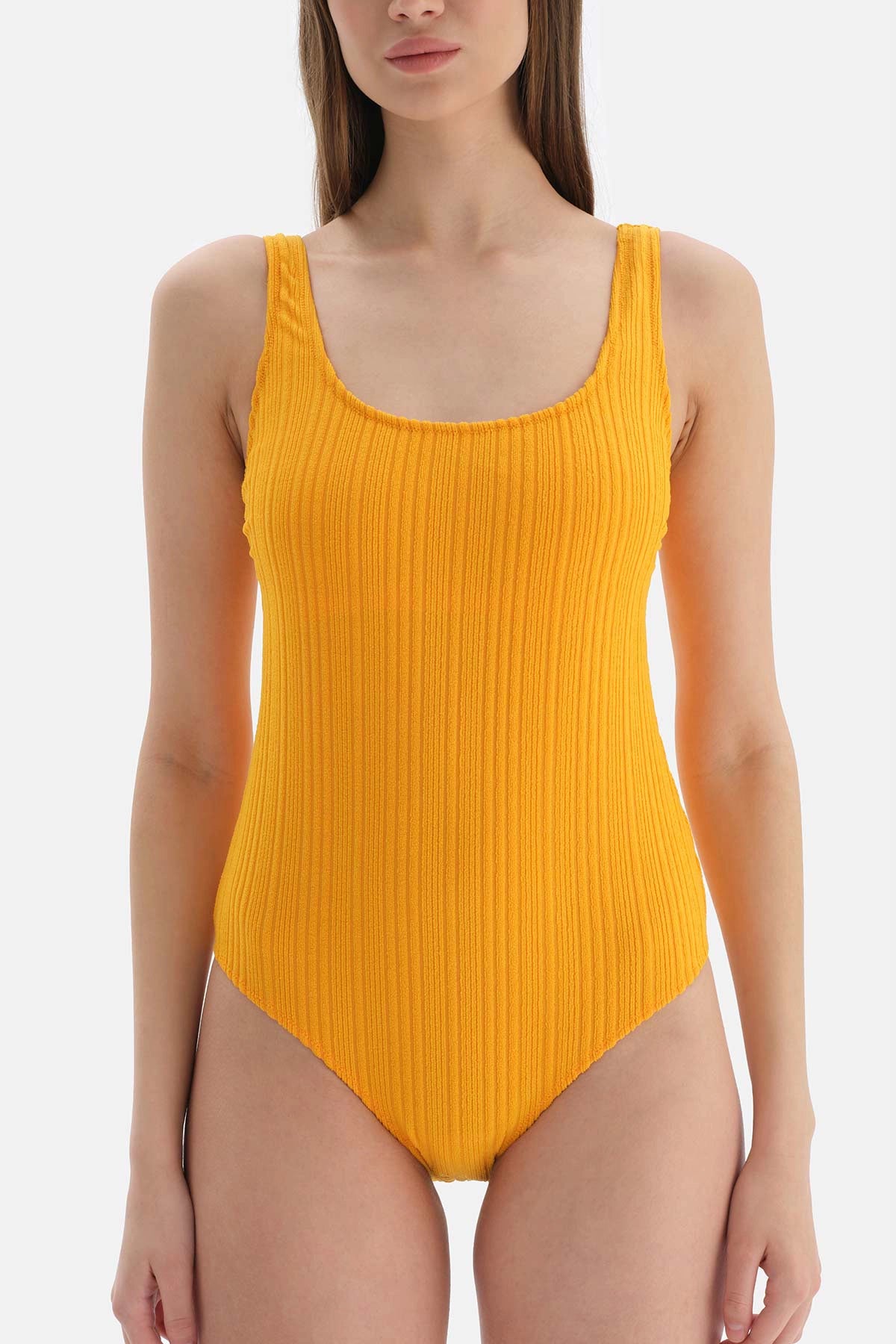 Sarı Kalın Askılı U Yaka Mayo