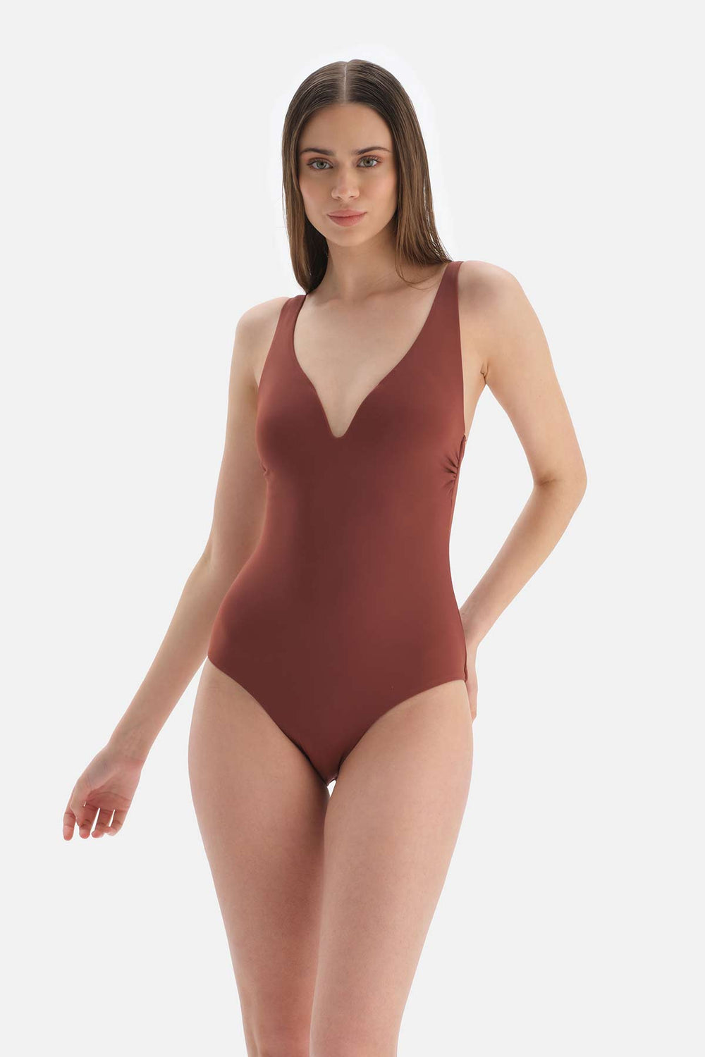 Kahve Üçgen Geniş V Tel Mayo