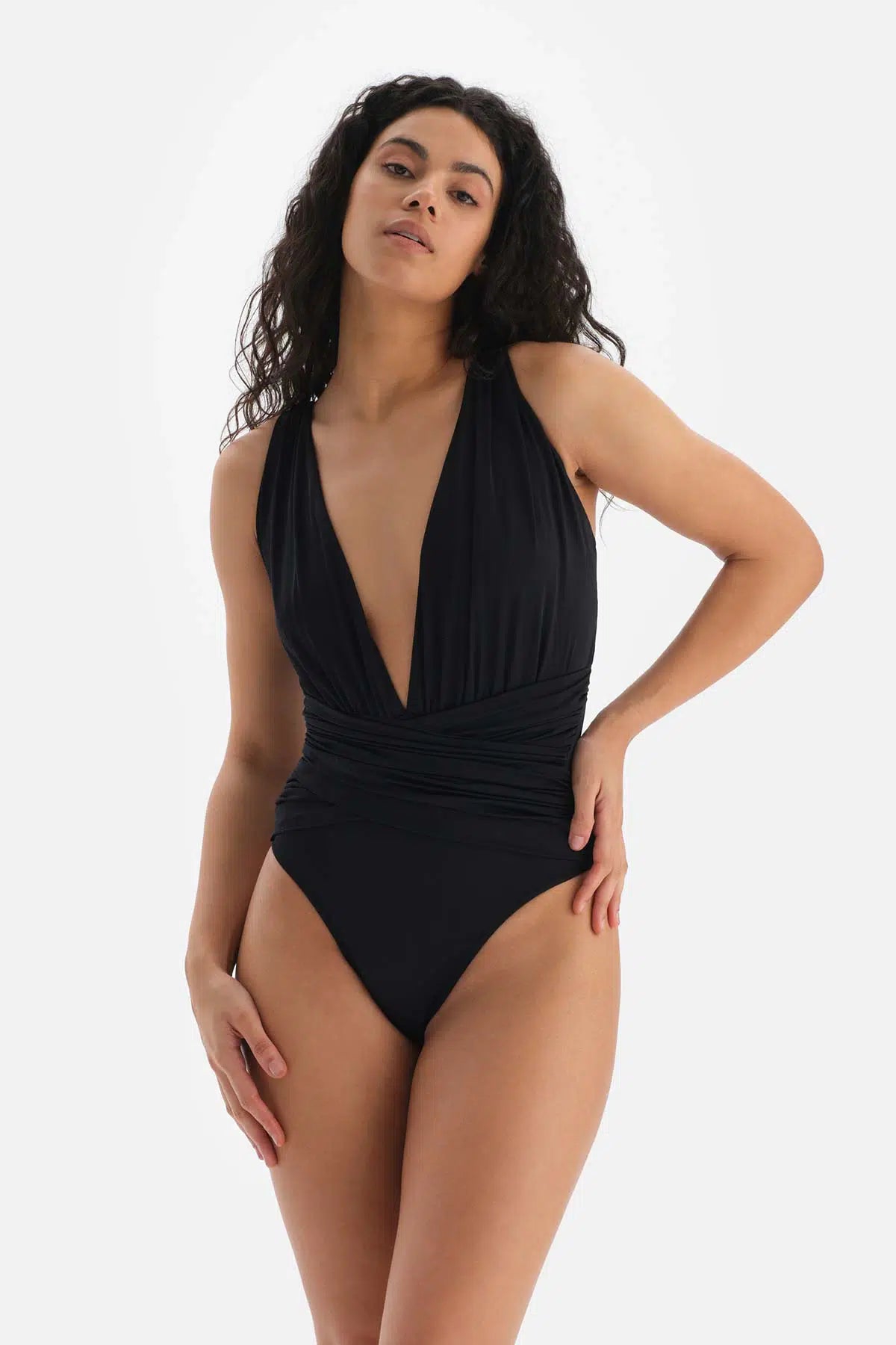 Siyah Derin V Yaka Mayo