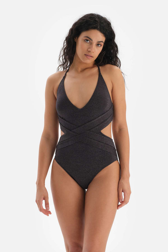 Siyah Bel Detaylı Mayokini