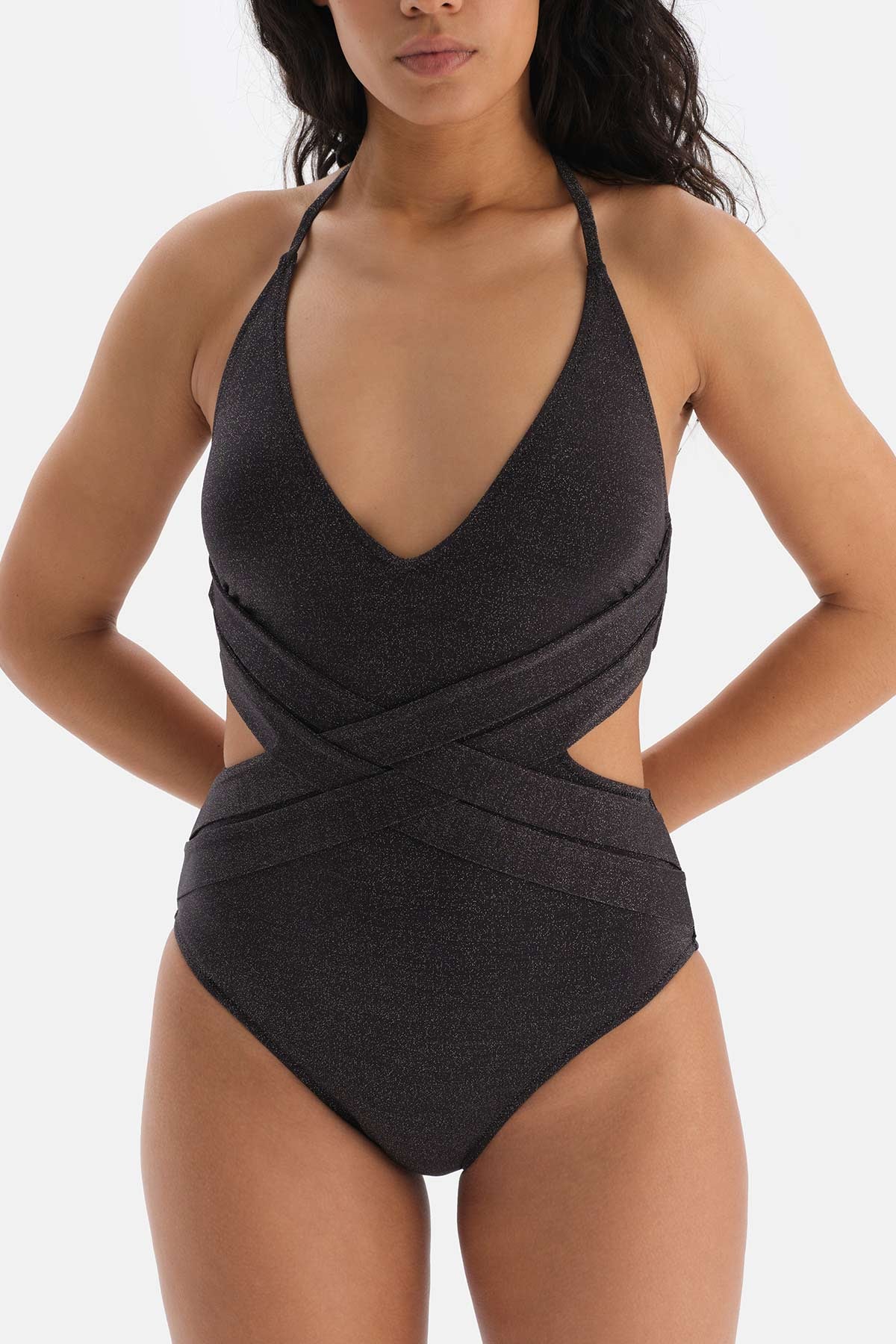 Siyah Bel Detaylı Mayokini