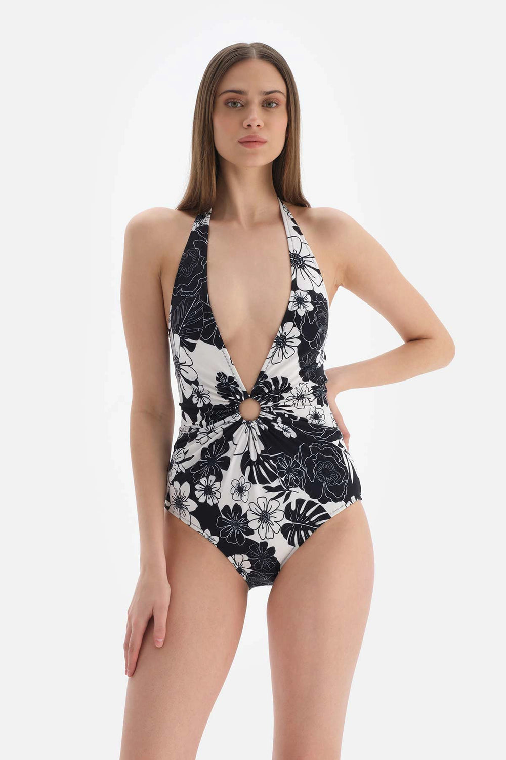 Siyah Beyaz Boyundan Bağlı Mayo