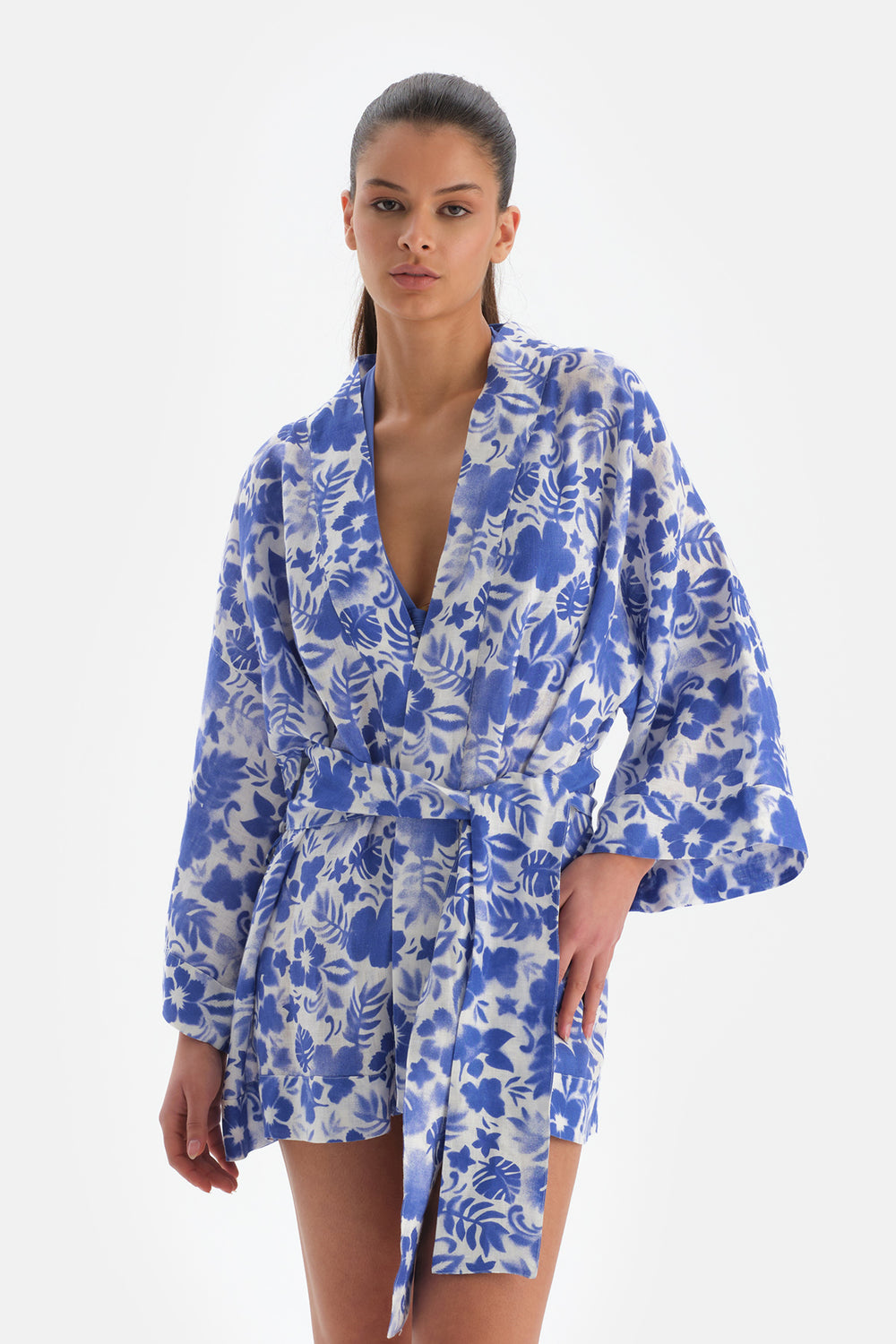 Mavi - Beyaz Keten Kimono