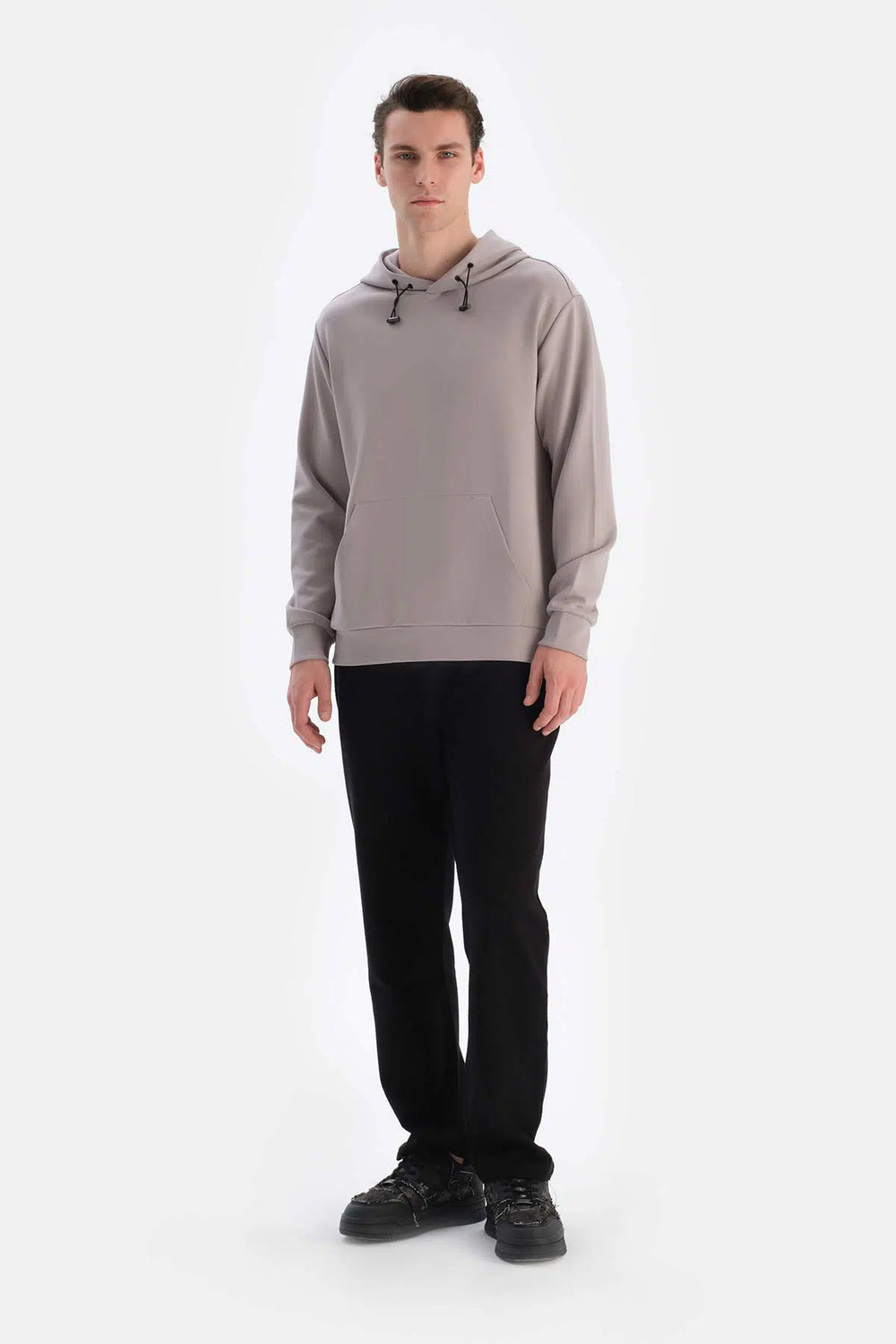 Gri Kapüşonlu Uzun Kollu Sweatshırt