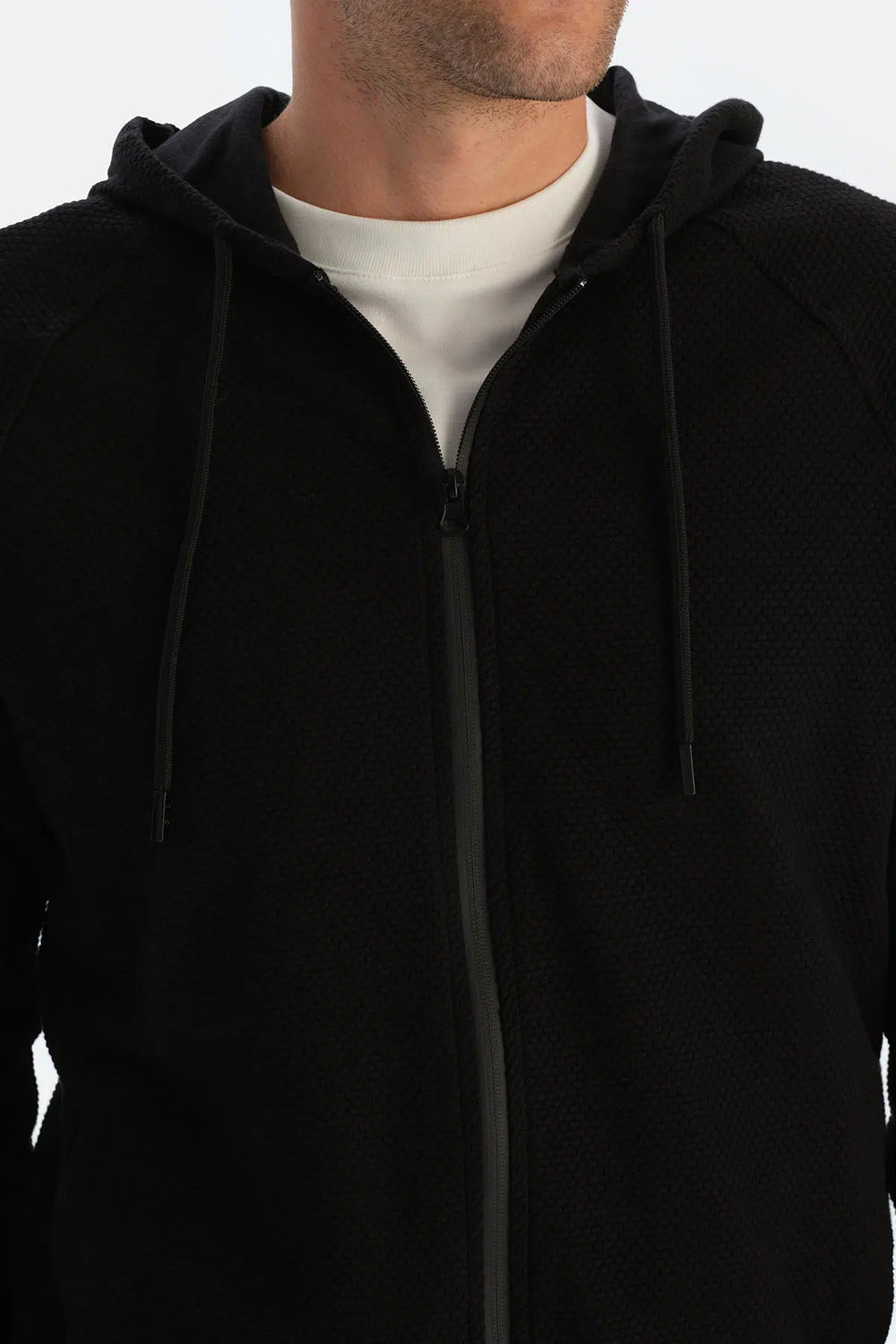 Siyah Kapüşonlu Fermuarlı Sweatshirt