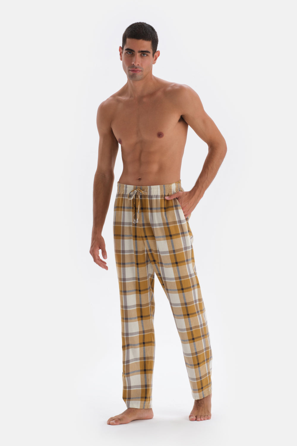 Ekru Bisiklet Yaka Cep Detaylı Altı Dokuma Pijama Takımı