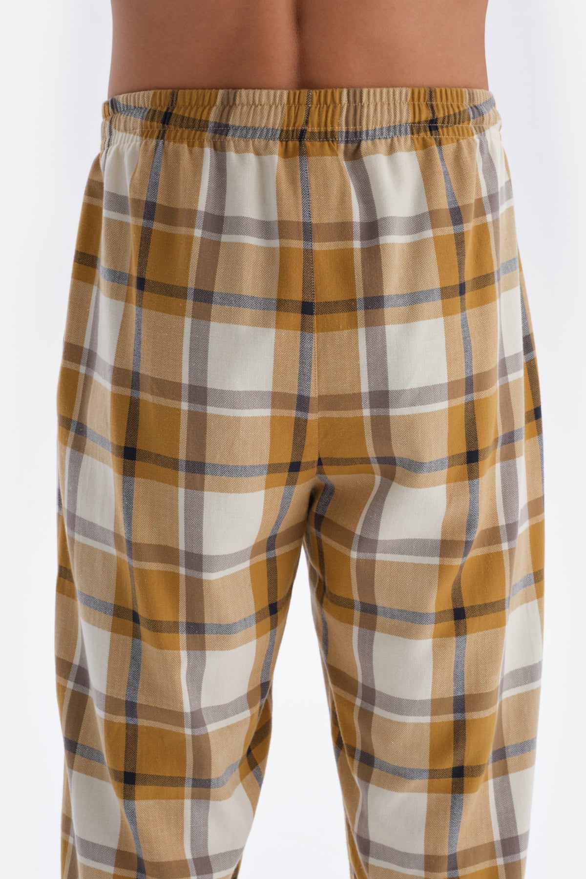 Ekru Bisiklet Yaka Cep Detaylı Altı Dokuma Pijama Takımı