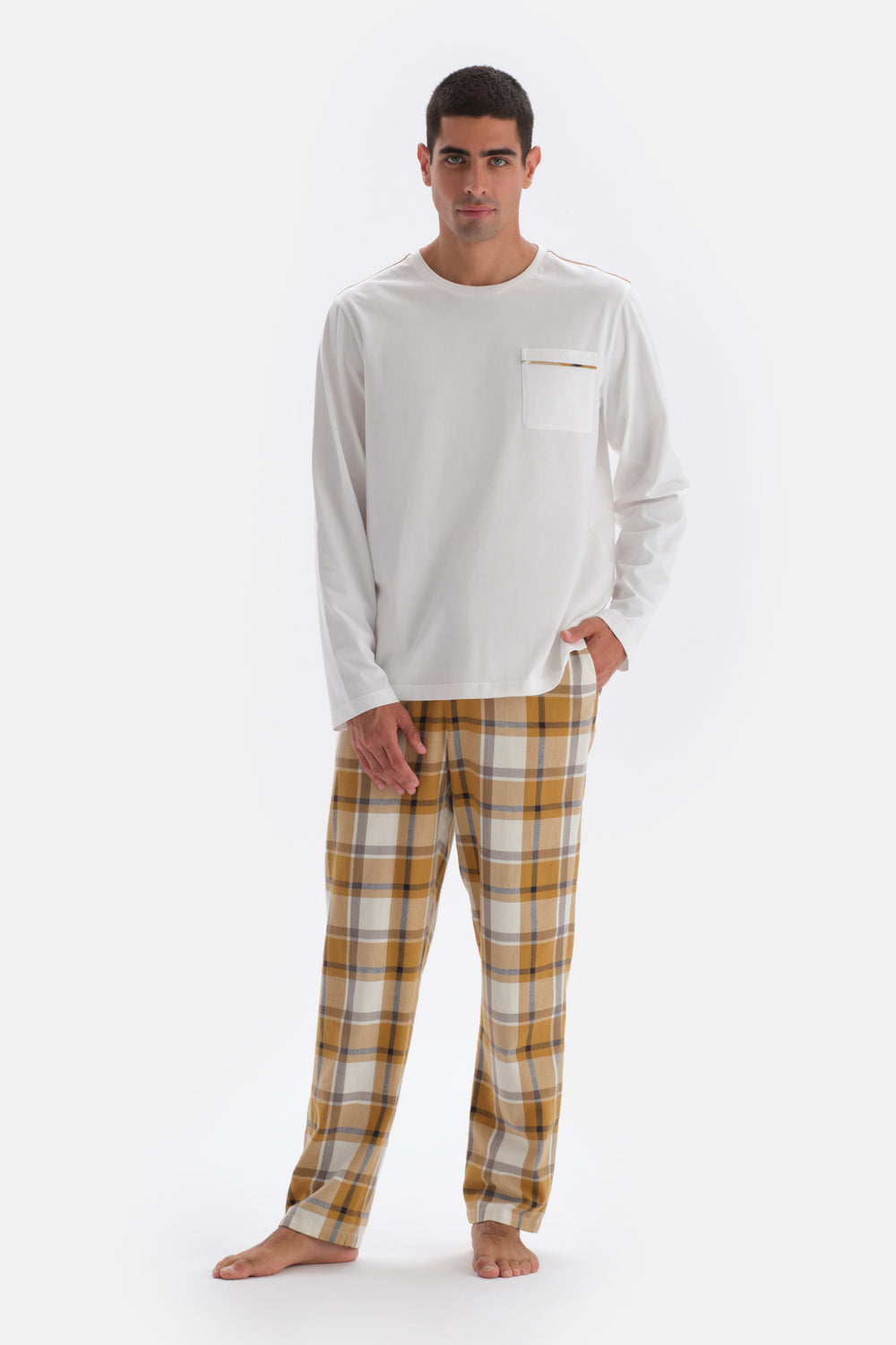 Ekru Bisiklet Yaka Cep Detaylı Altı Dokuma Pijama Takımı