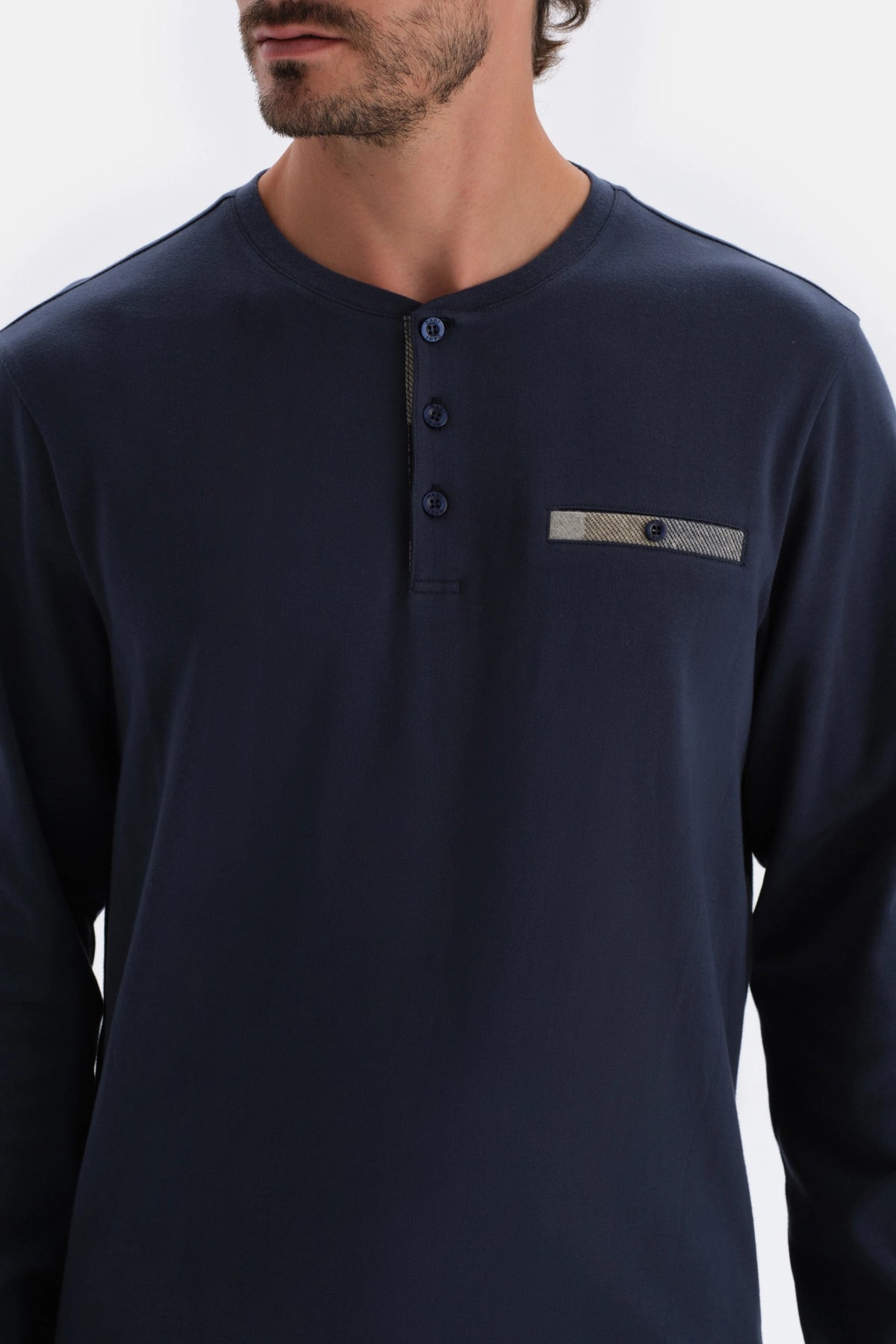 Lacivert Yarım Patlı Uzun Kollu Altı Dokuma Pijama Takımı