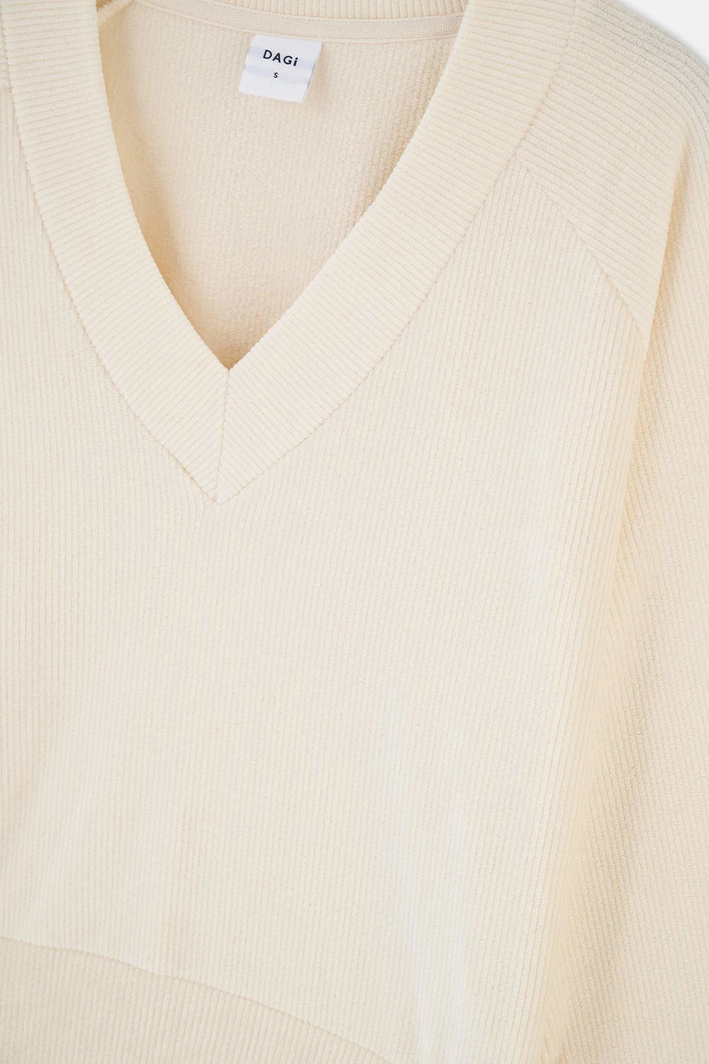 Ekru V Yaka Reglan Kol Kadife Sweatshirt