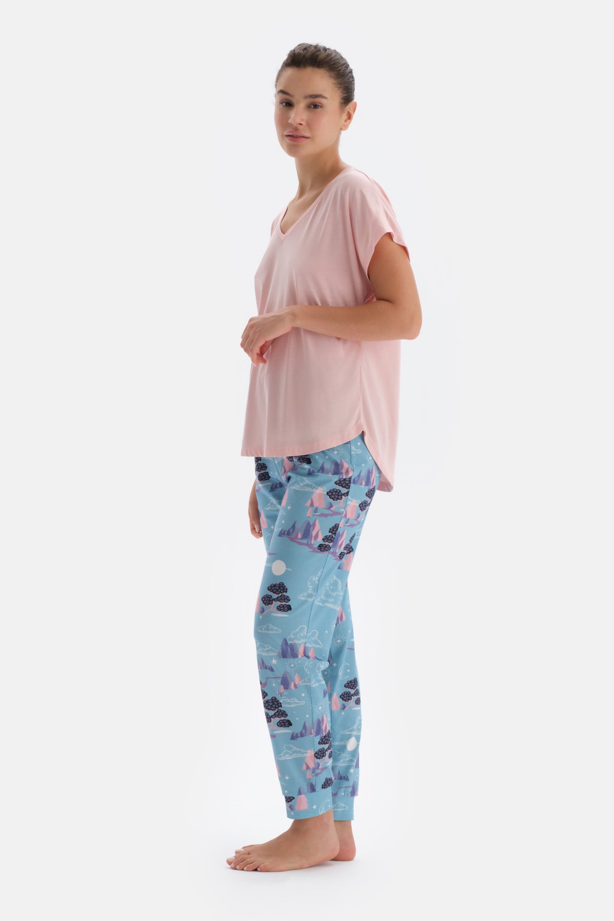 Açık Pembe V Yaka Kısa Kollu Pijama Üstü