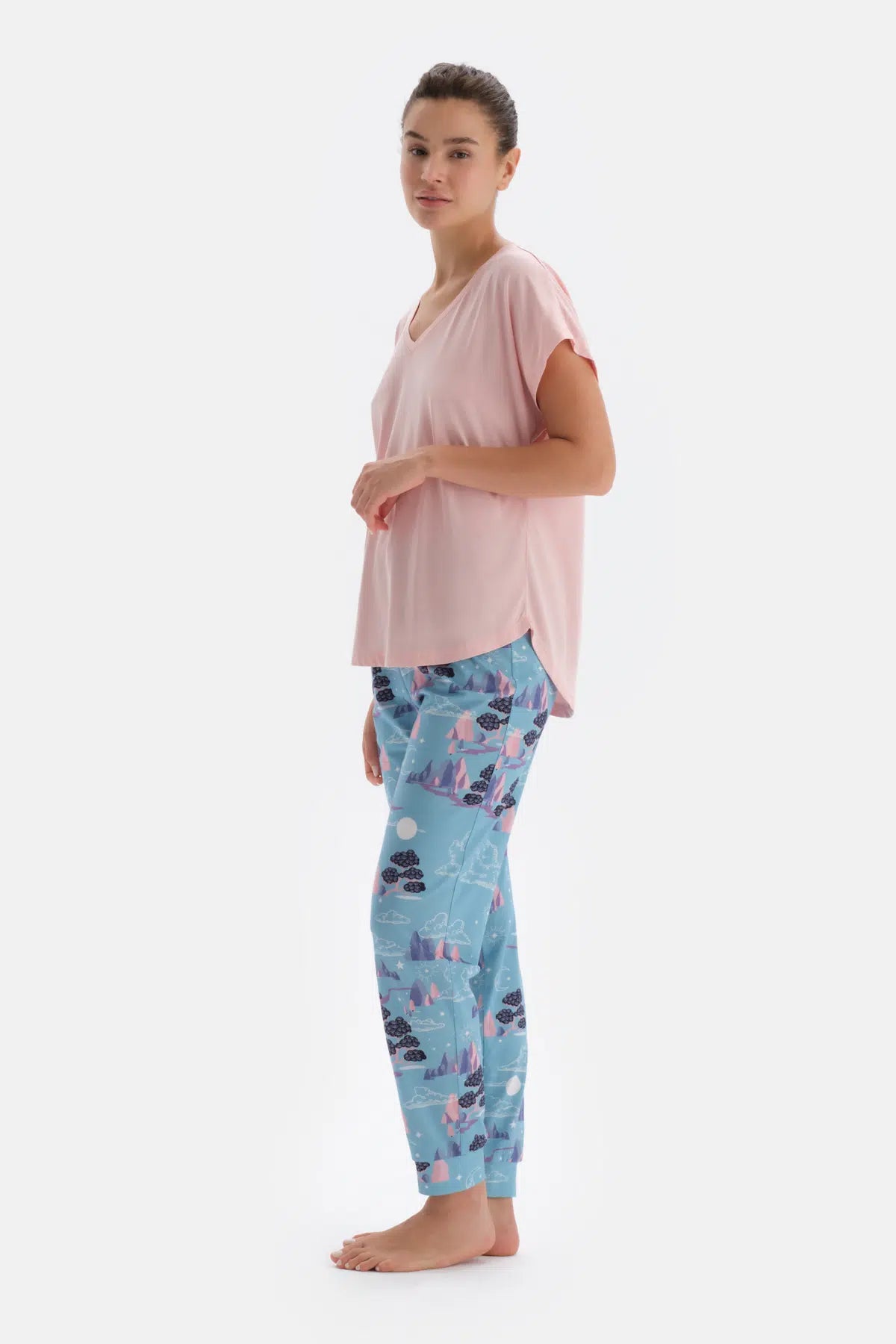 Açık Pembe V Yaka Kısa Kollu Pijama Üstü