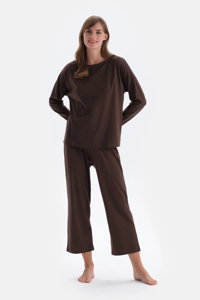 Koyu Kahve Kayık Yaka Pamuklu Pijama Takımı