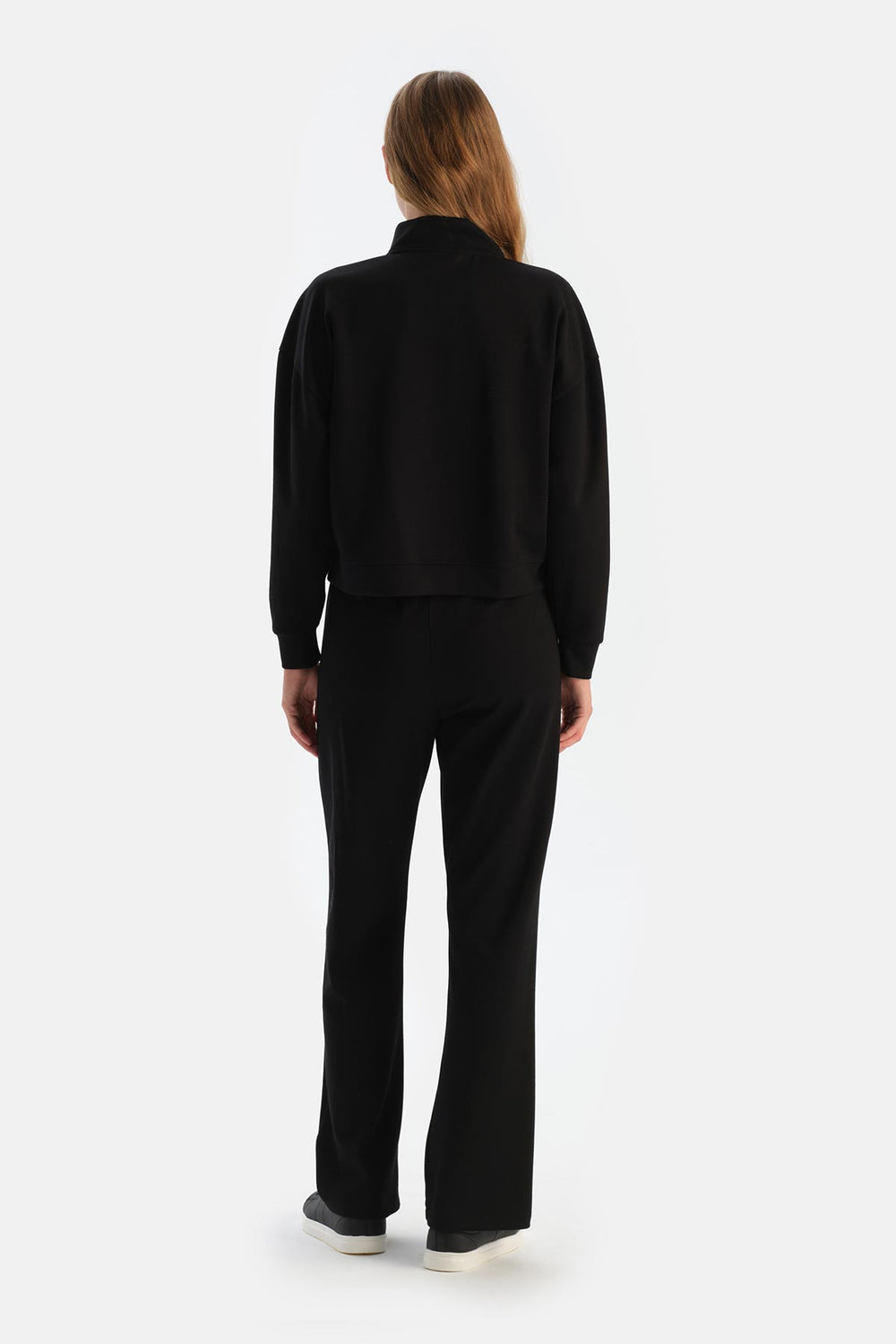 Siyah Dik Yaka Fermuarlı Modal Sweatshirt