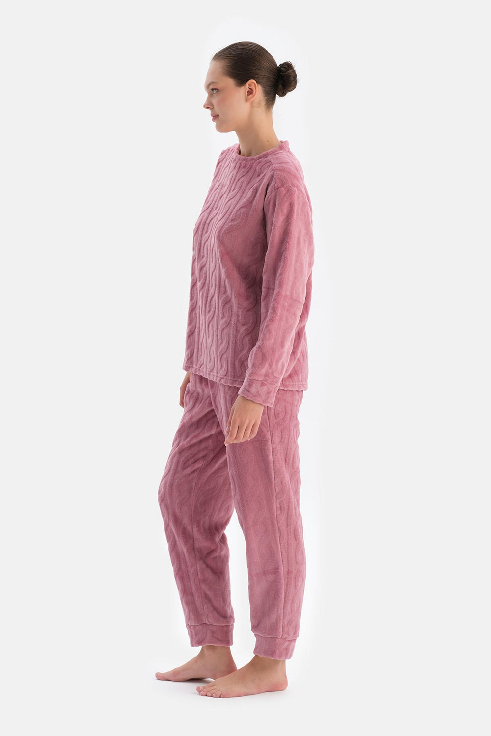 Gül Kurusu Örgü Detaylı Uzun Kollu Pijama Takımı