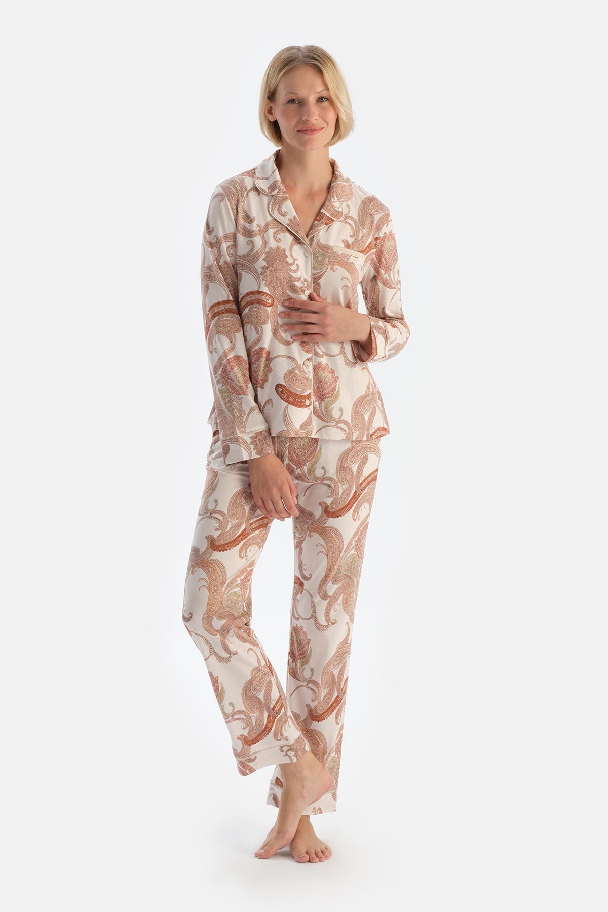 Ekru Şal Desenli Gömlek Pantolon Pijama Takımı