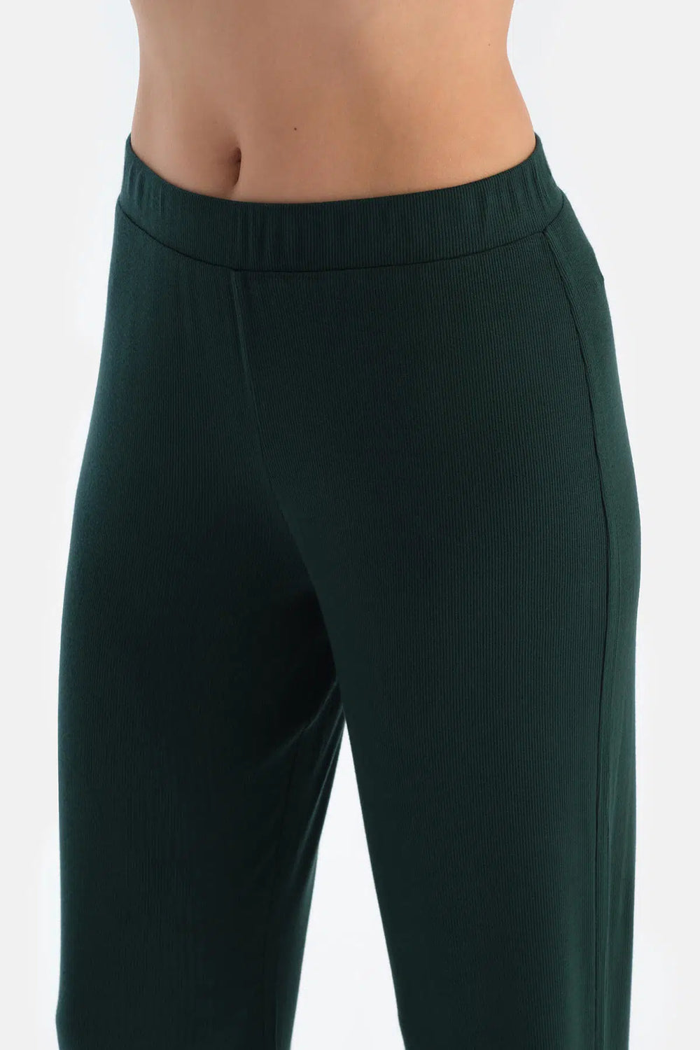 Koyu Yeşil Uzun Kollu Viskon Kaşkorse Pijama Takımı