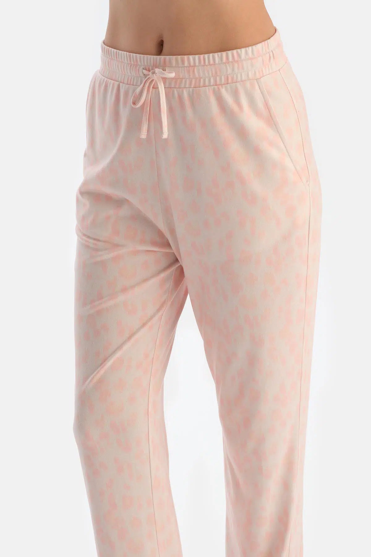 Açık Somon Leopar Desenli Pijama Takımı