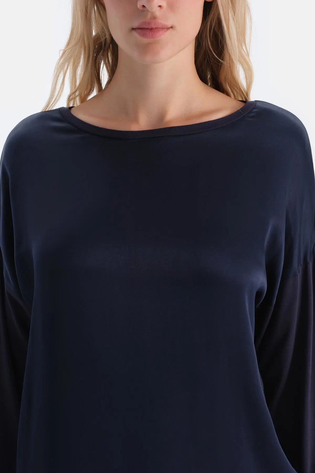 Lacivert Saten Garnili Uzun Kollu Pijama Takımı