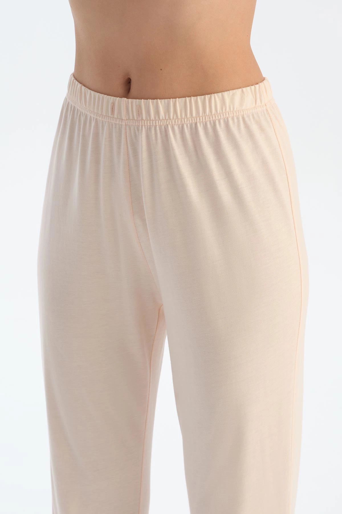 Pudra Kayık Yaka Dantel Detaylı Penye Modal Pijama Takımı